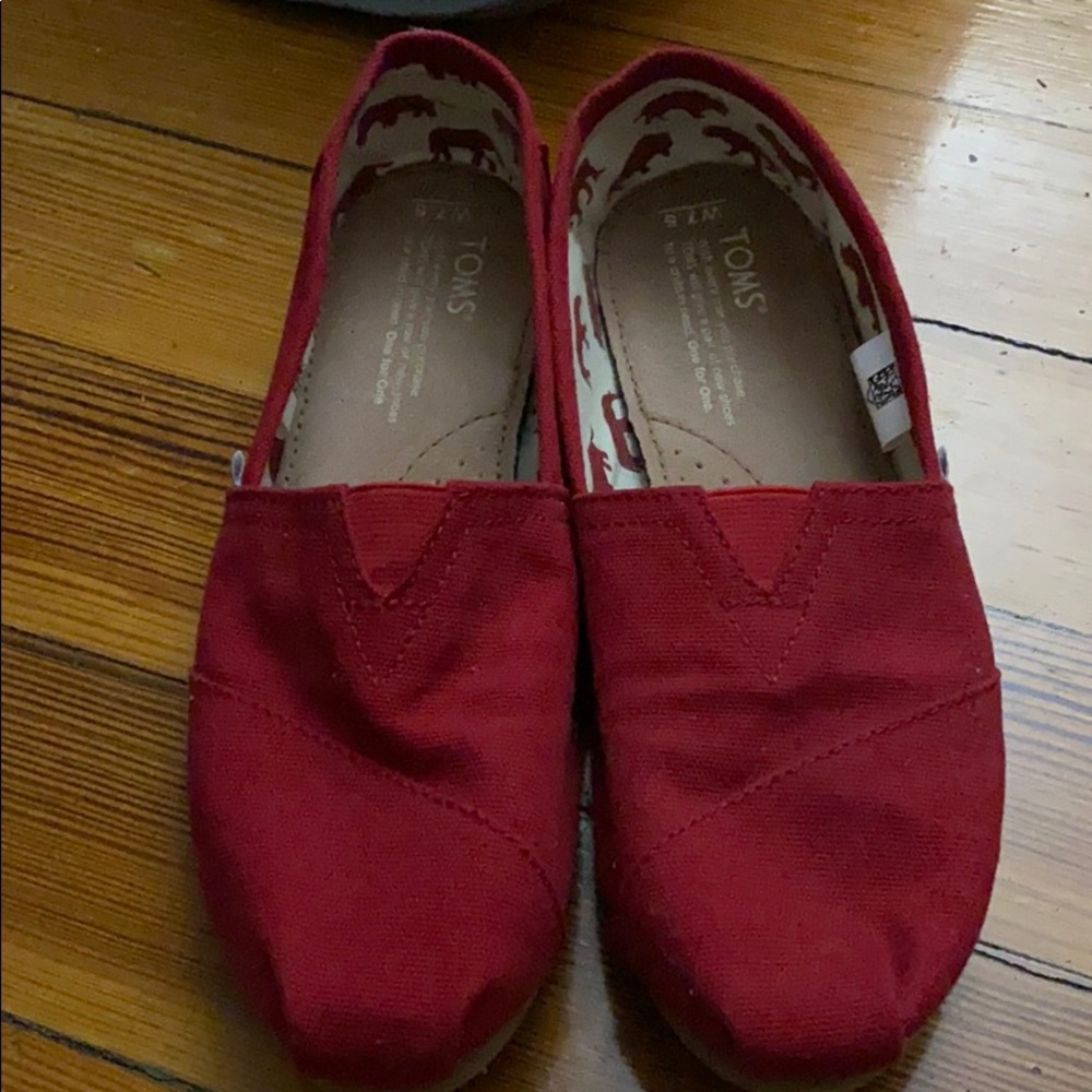 Red Toms